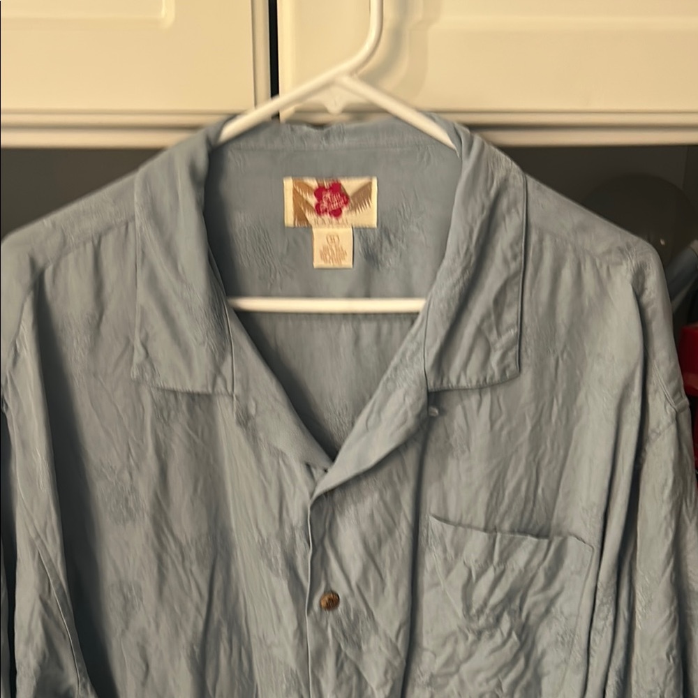Subtly pineapple, patterned wooden button dress down shirt